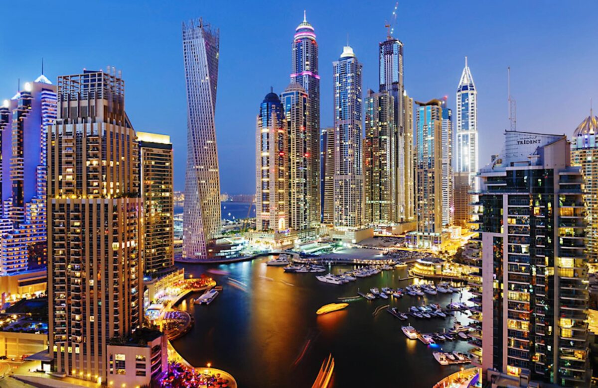 Emiratos Árabes Unidos, el primer país del mundo en tener oficialmente una semana laboral de 4 días y medio