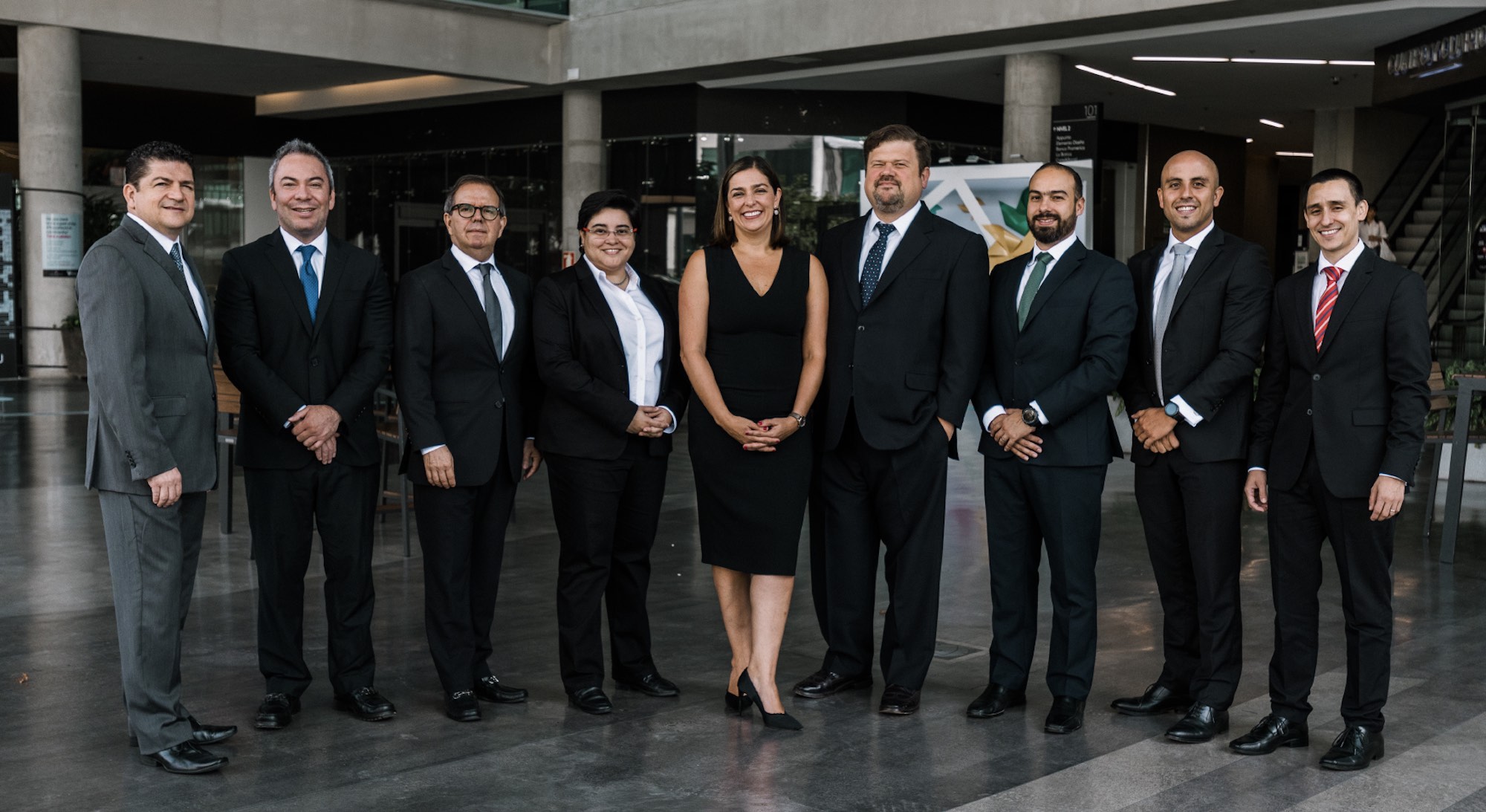 Bufete Arias incorpora a su práctica al reconocido abogado Víctor Garita