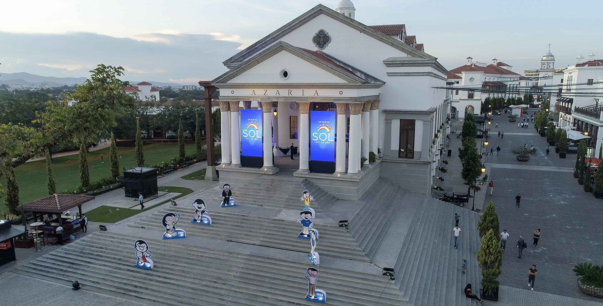 La Curacao se renueva en toda la región en el marco de  su 72 aniversario en Guatemala