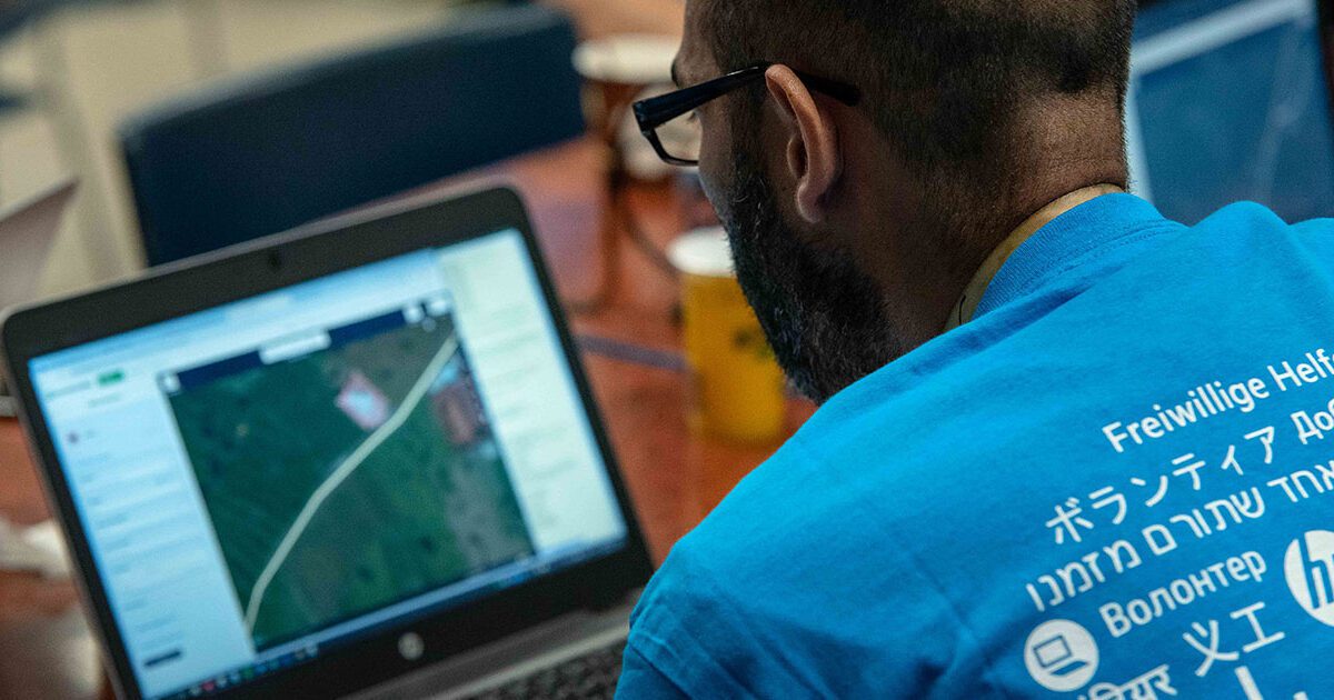 Voluntarios de HP Inc. Costa Rica ayudan a ubicar edificios en zonas de peligro ante desastres naturales