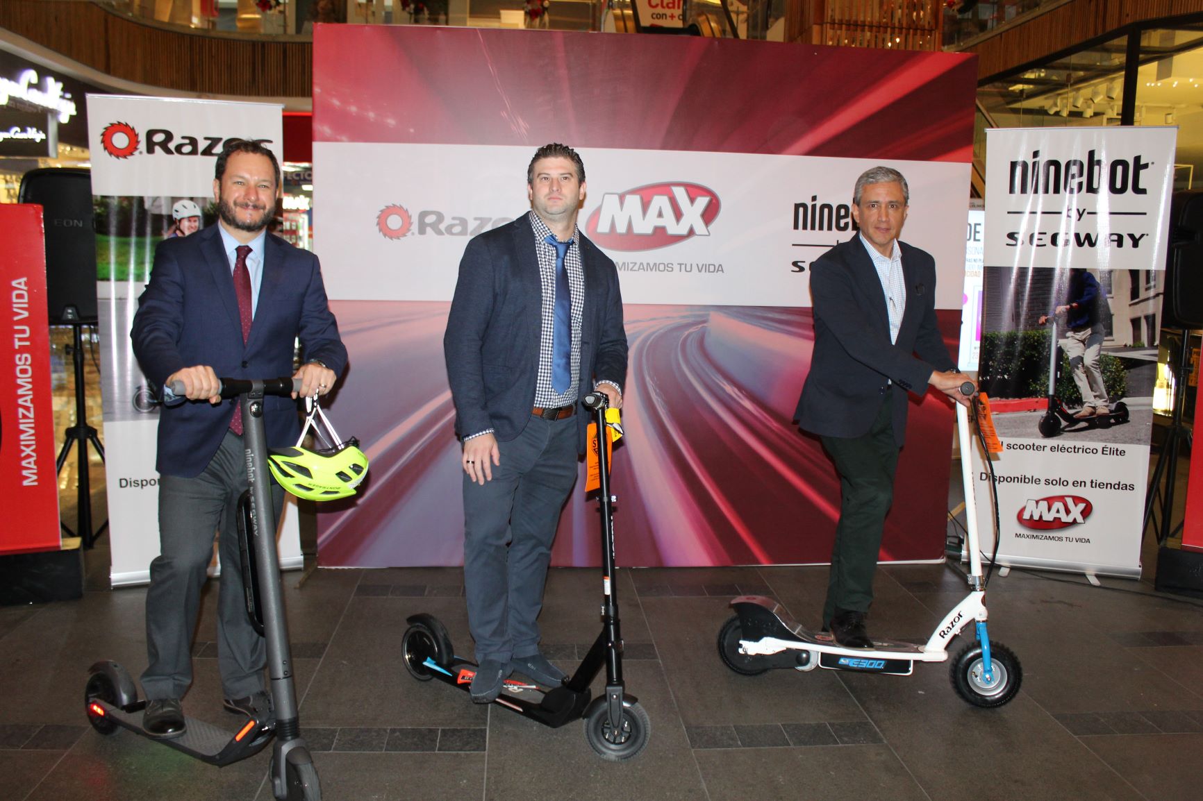 Guatemala: Los nuevos scooters llegan a Tiendas Max