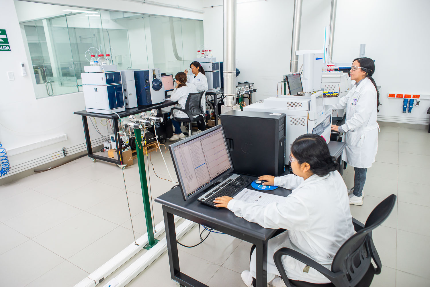 Multinacional AGQ Labs adquiere Laboratorios Lambda con sede en Costa Rica