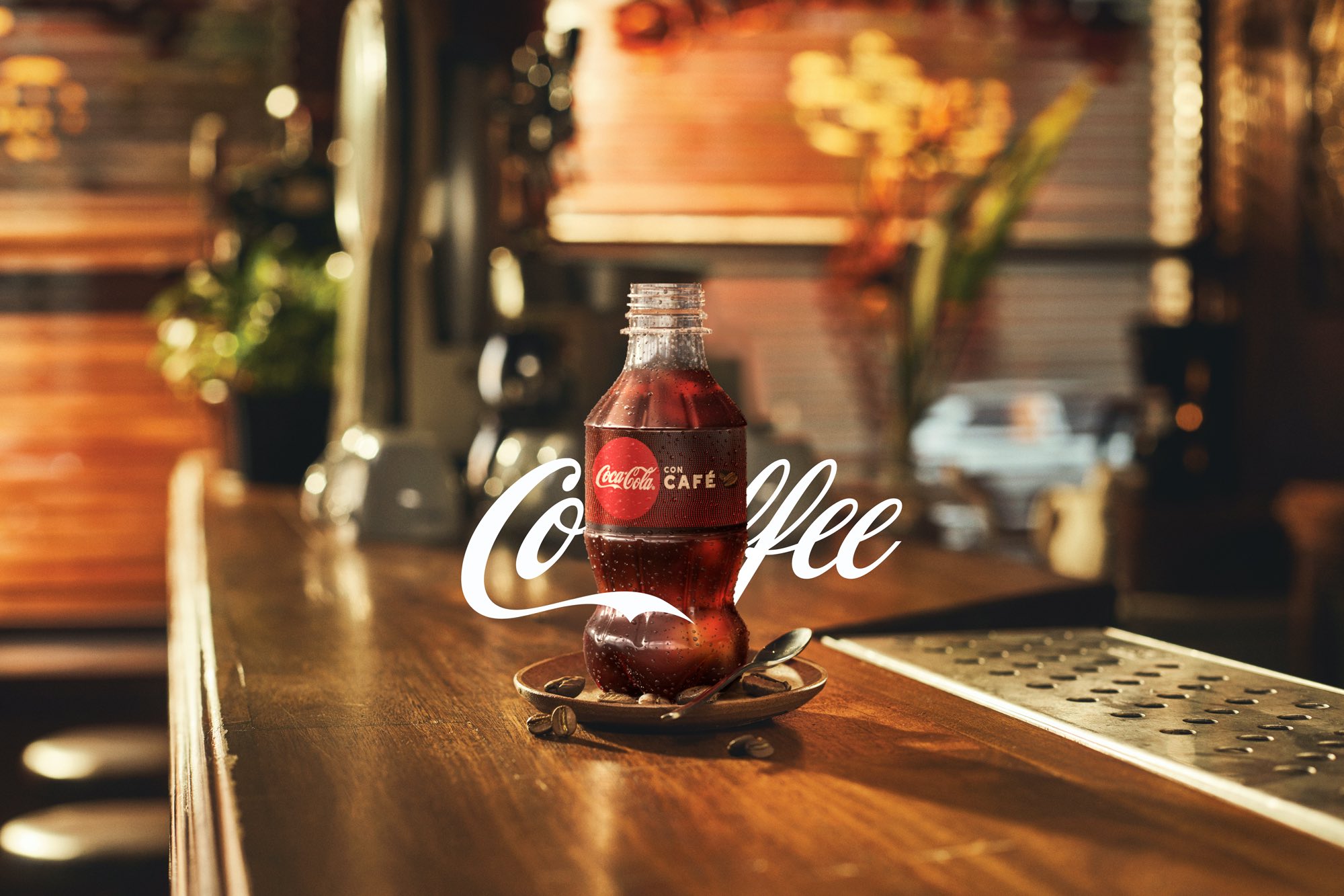 Coca Cola lanza bebida con café 