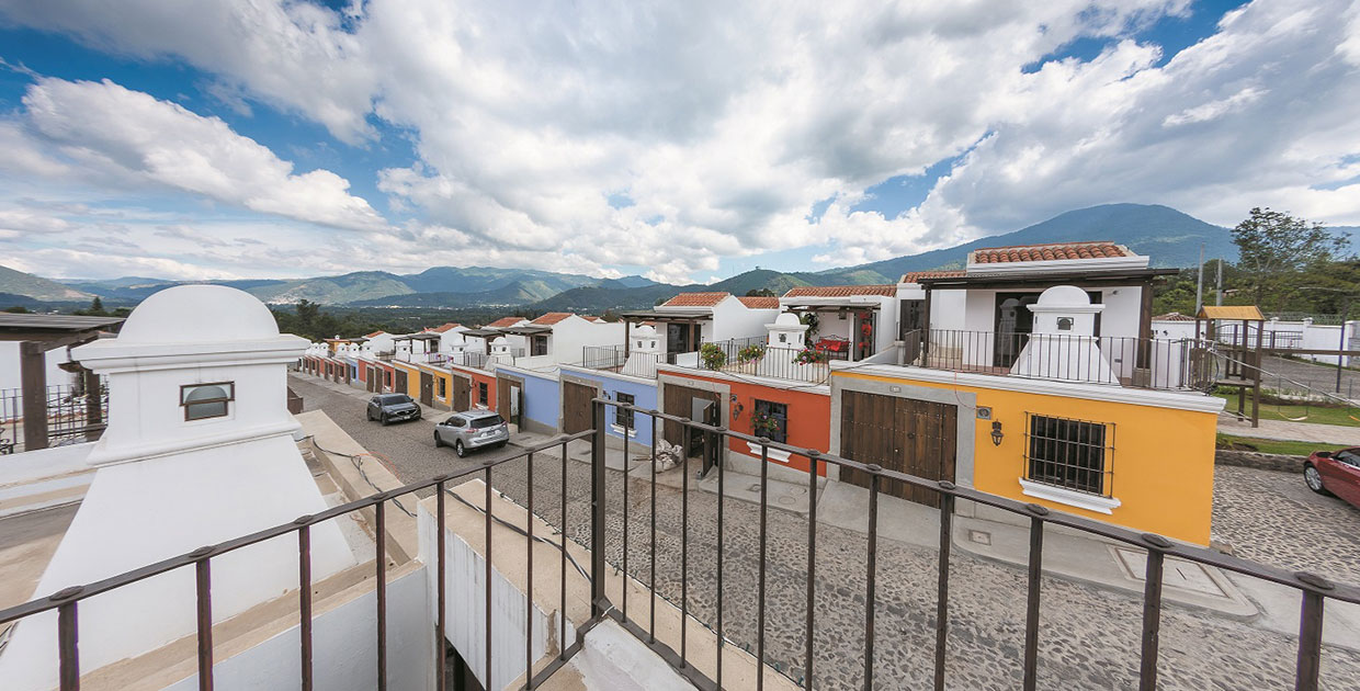 Barrio Las Campanas inicia la segunda fase de un auténtico Barrio Antigüeño