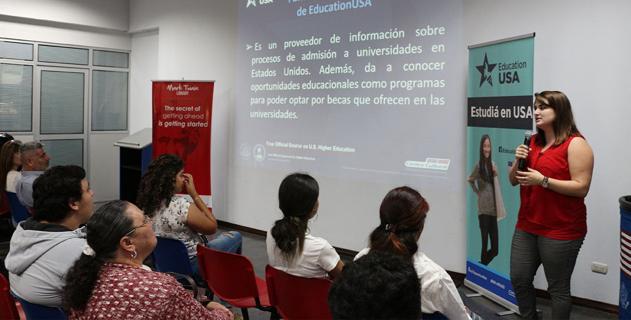 EducationUSA ofrecerá charlas informativas sobre el proceso para aplicar a universidades de los Estados Unidos