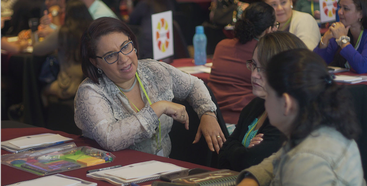 Experto español les enseñará a los padres de familia cómo leer, descifrar, apoyar y entender a los Centennials