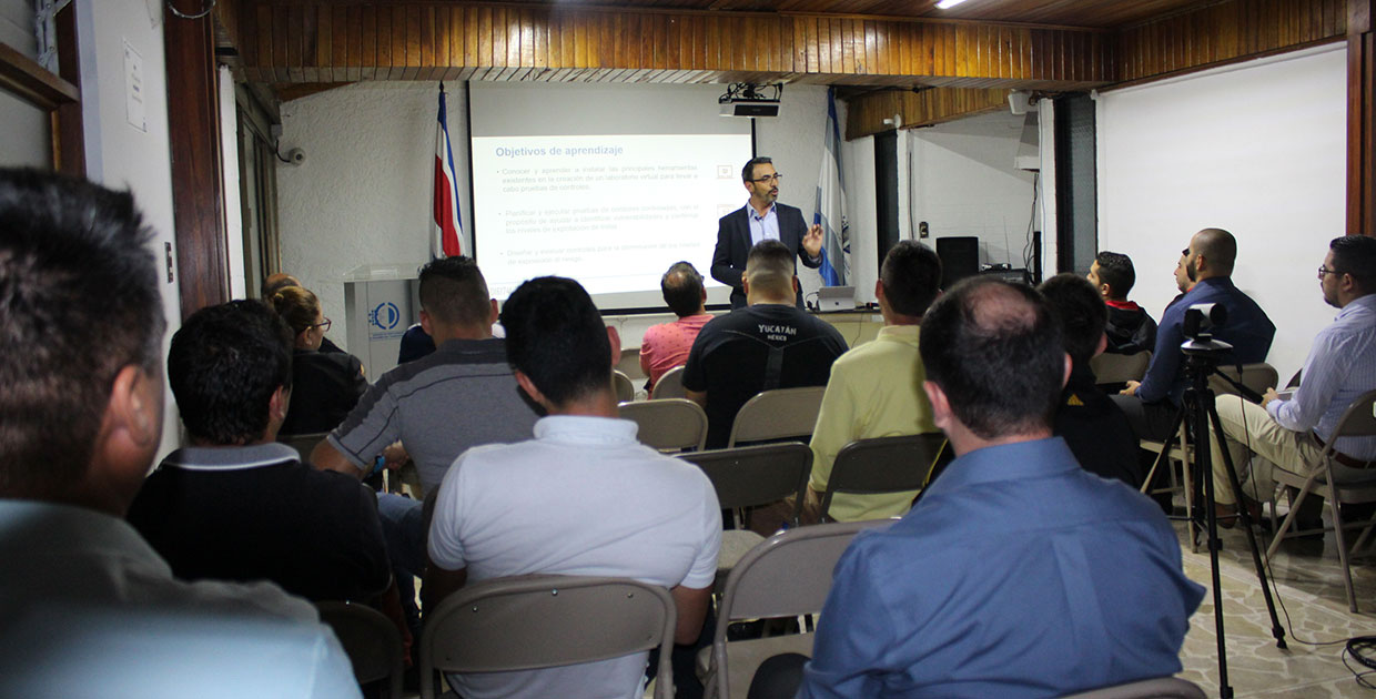 Foro busca una Costa Rica con mayor innovación digital