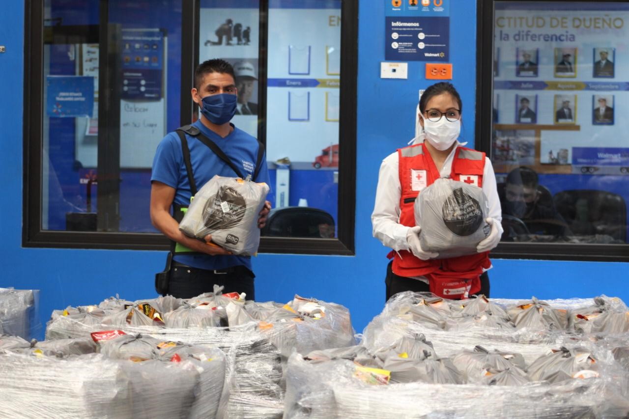 Walmart dona alimentos y granos a la Cruz Roja Hondureña