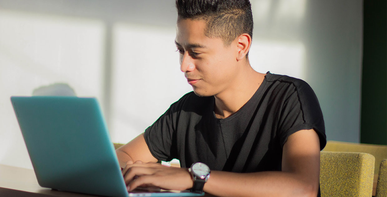 ONG TeenSmart Internacional ofrece a jóvenes apoyo emocional virtual gratuito