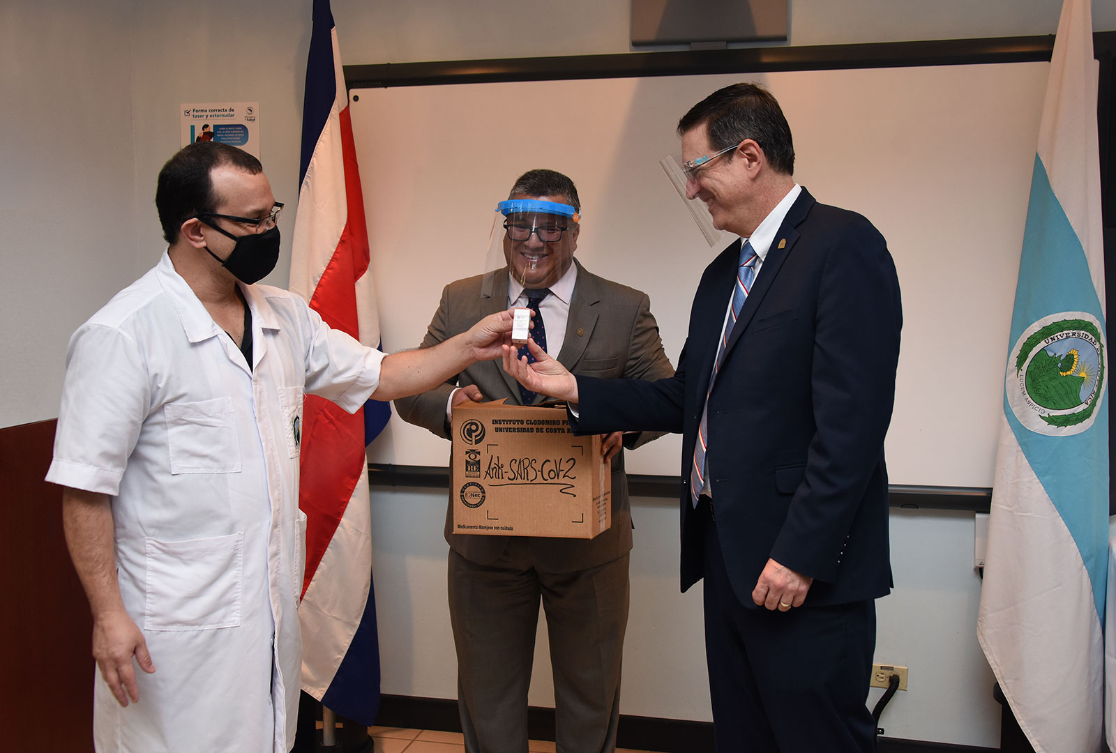 Costa Rica:  CCSS ya tiene los primeros viales del suero contra el coronavirus