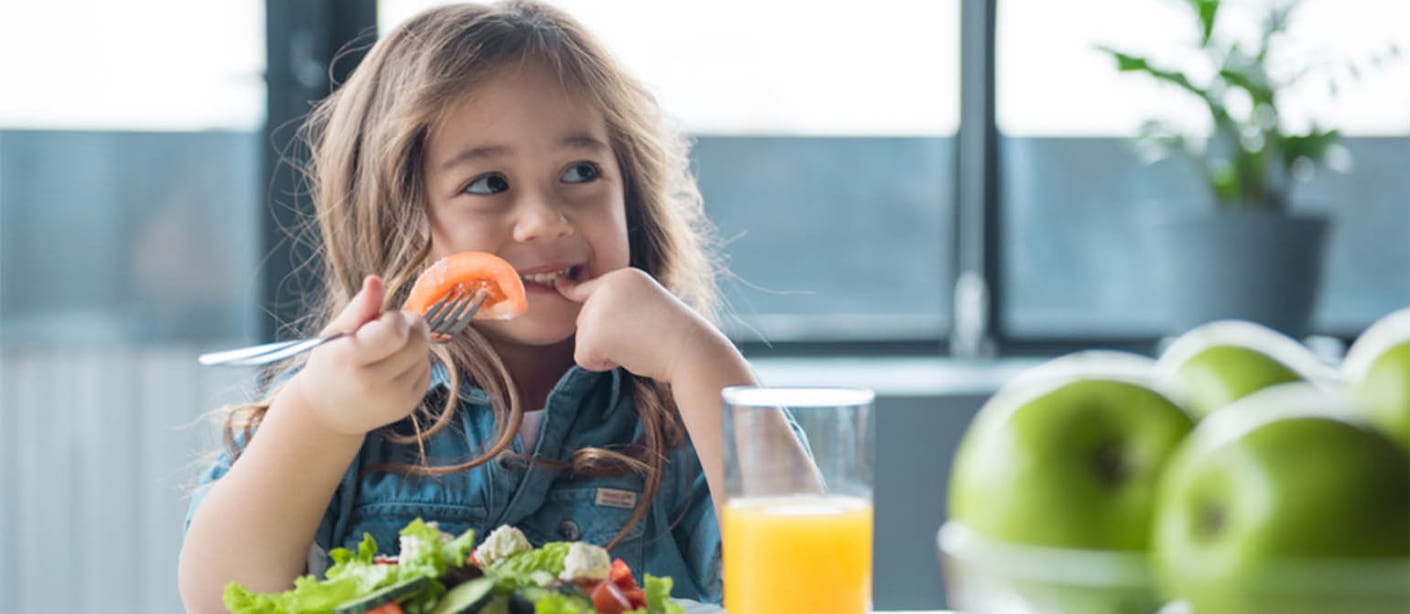 ¿Cómo la nutrición puede influir en el bienestar emocional de un niño?