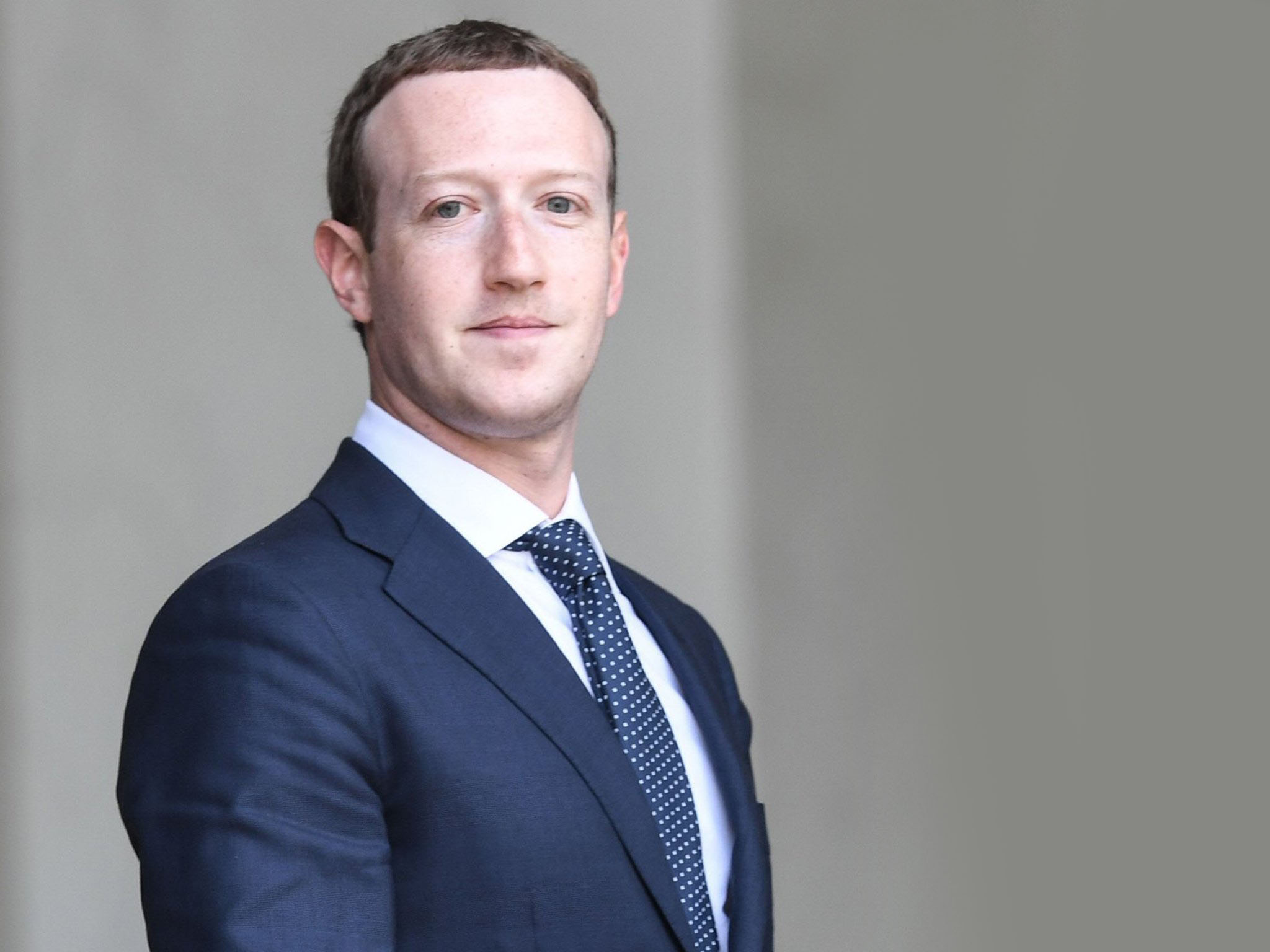 Zuckerberg pierde US$5.900 millones tras la caída de Facebook