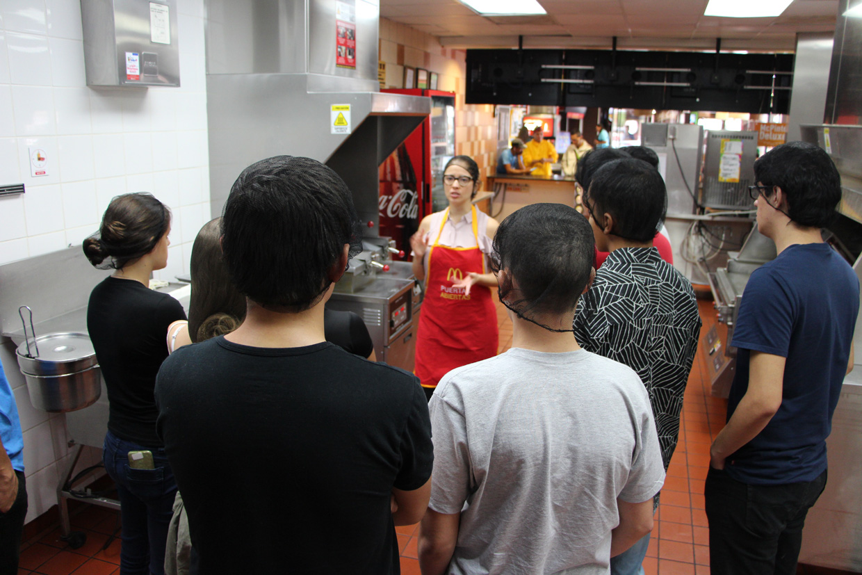 McDonald’s reafirma su compromiso de mostrar siempre sus cocinas