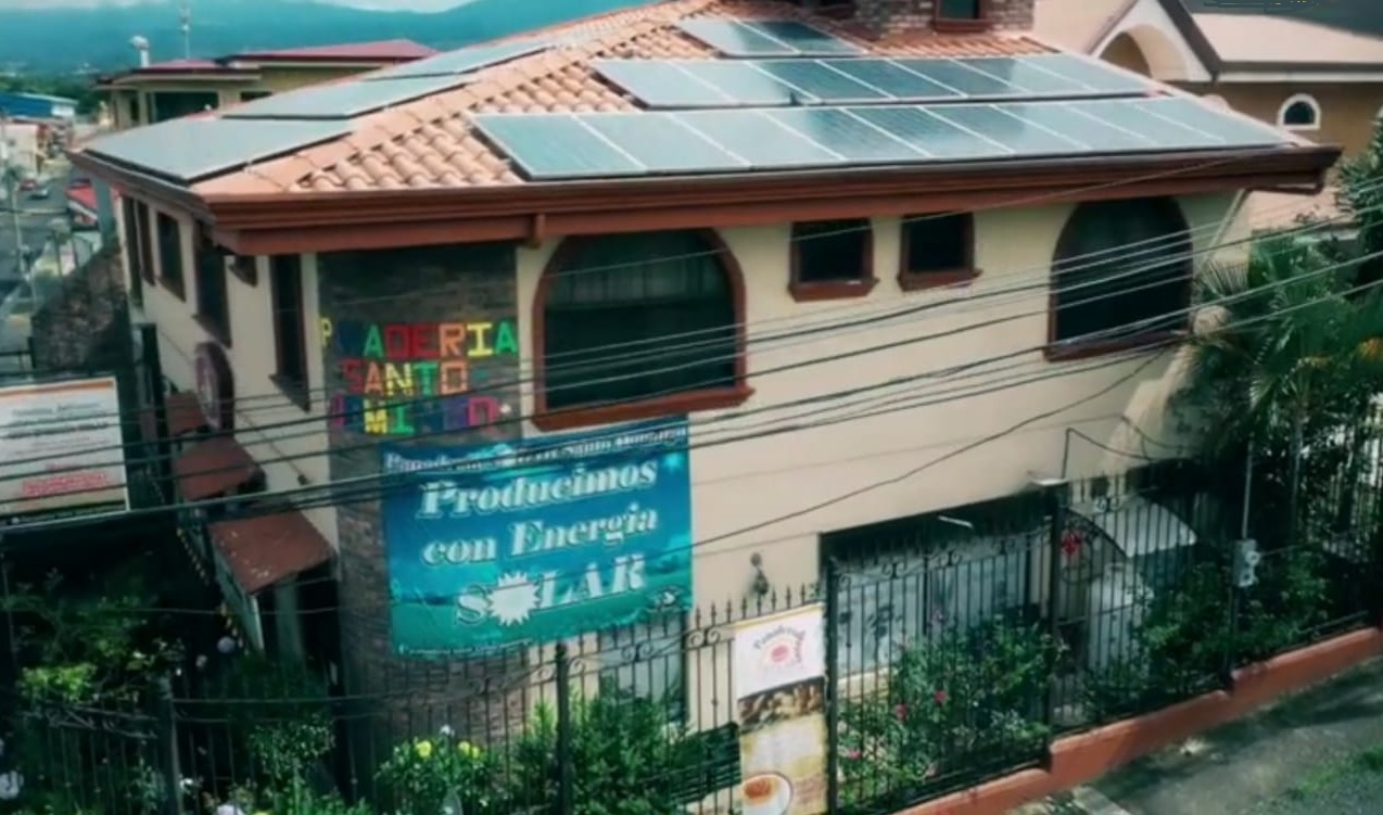 Pymes costarricenses reducen factura eléctrica y mejoran su rendimiento gracias a la energía fotovoltaica