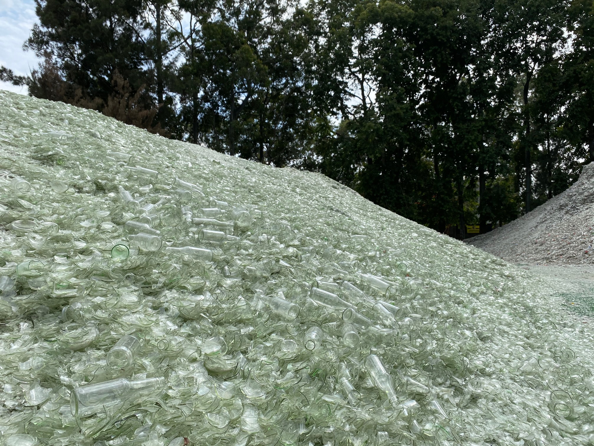 Guatemala rompe récord en reciclaje de vidrio