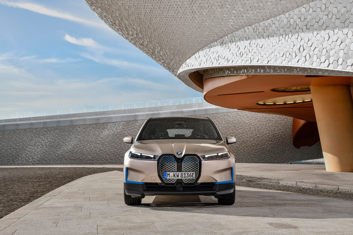 BMW iX, el nuevo vehículo eléctrico de BMW con 600 kilómetros de autonomía
