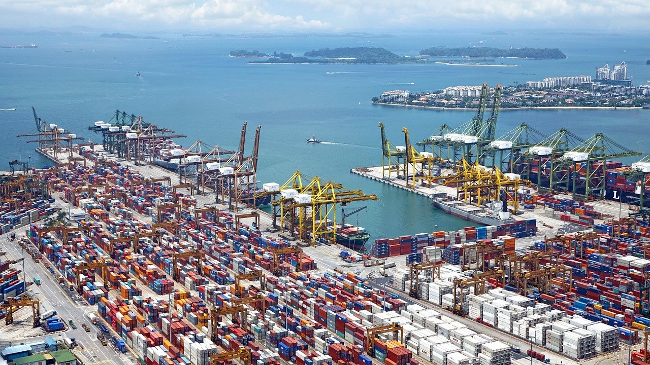 Exportaciones de bienes de América Latina y el Caribe crecieron 2,9%