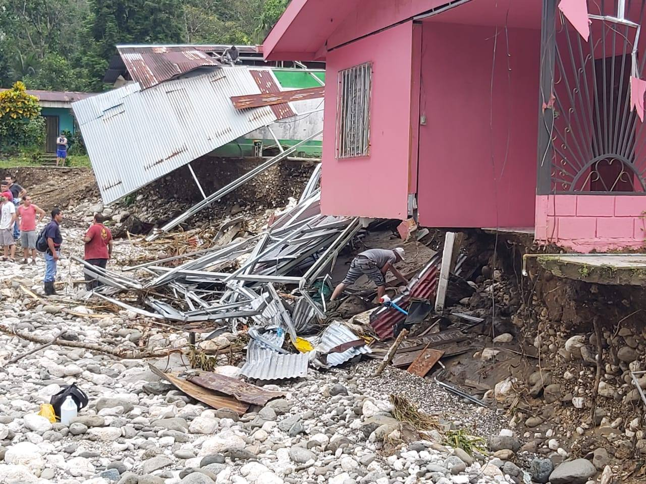 BID apoya con una donación a los afectados por el huracán Eta en Costa Rica