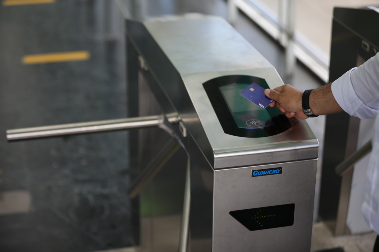 Guatemala ya podrá usar tarjetas Visa sin contacto y credenciales digitales para pagar en Transmetro