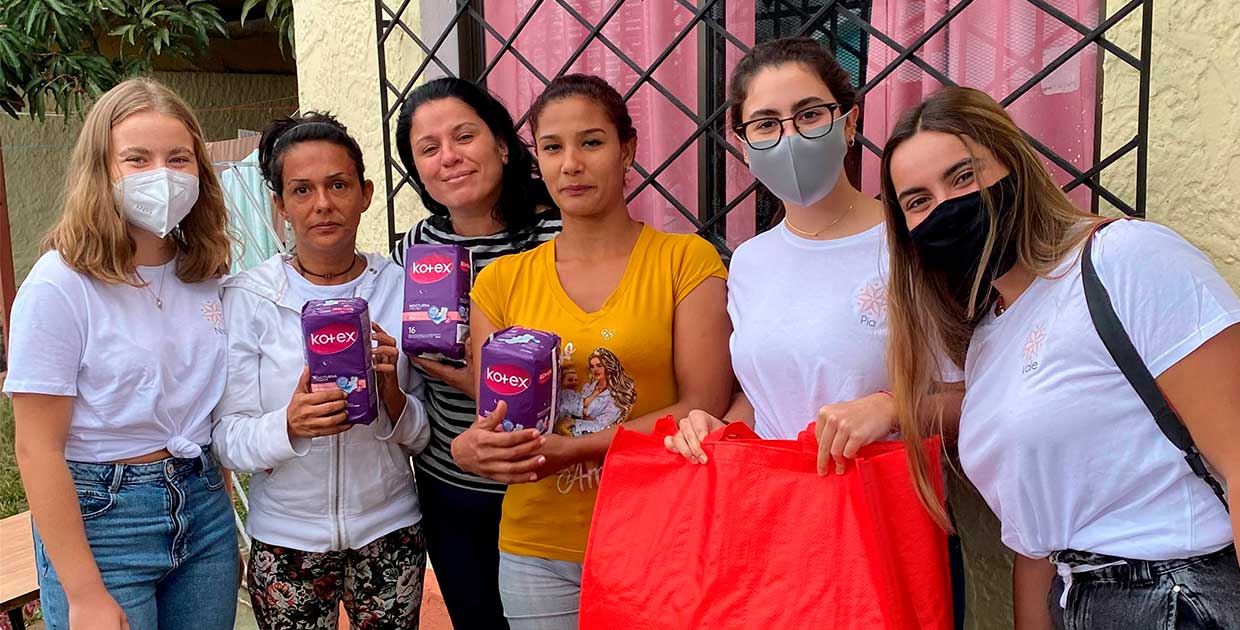 Adolescentes costarricenses realizan proyecto innovador que empodera y beneficia a más de 700 mujeres en vulnerabilidad