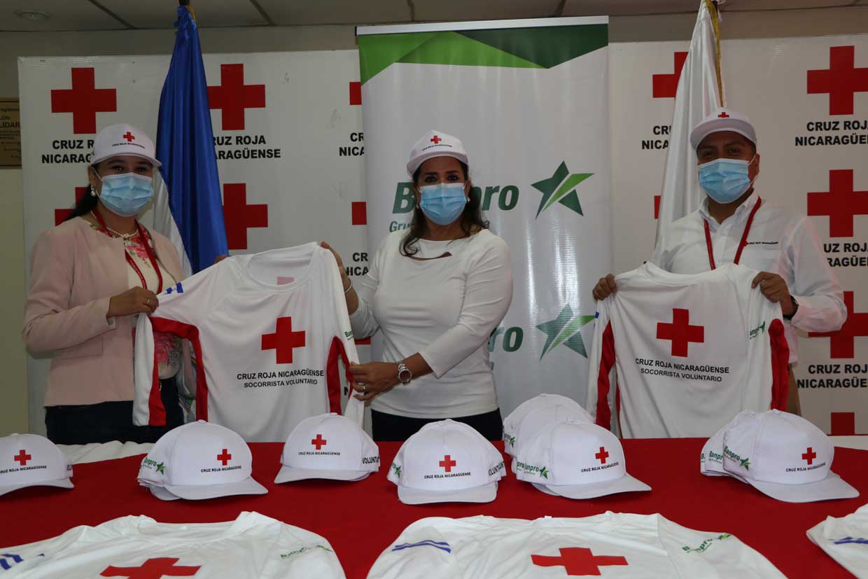 Cruz Roja Nicaragüense recibe donativo del Banpro