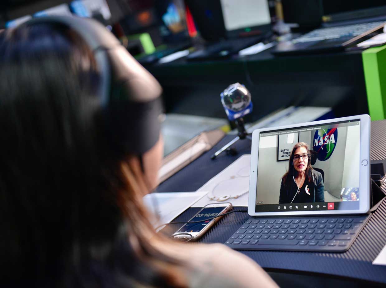 Monge conmemora Día Internacional de la Mujer con encuentro virtual entre dos mujeres inspiradoras