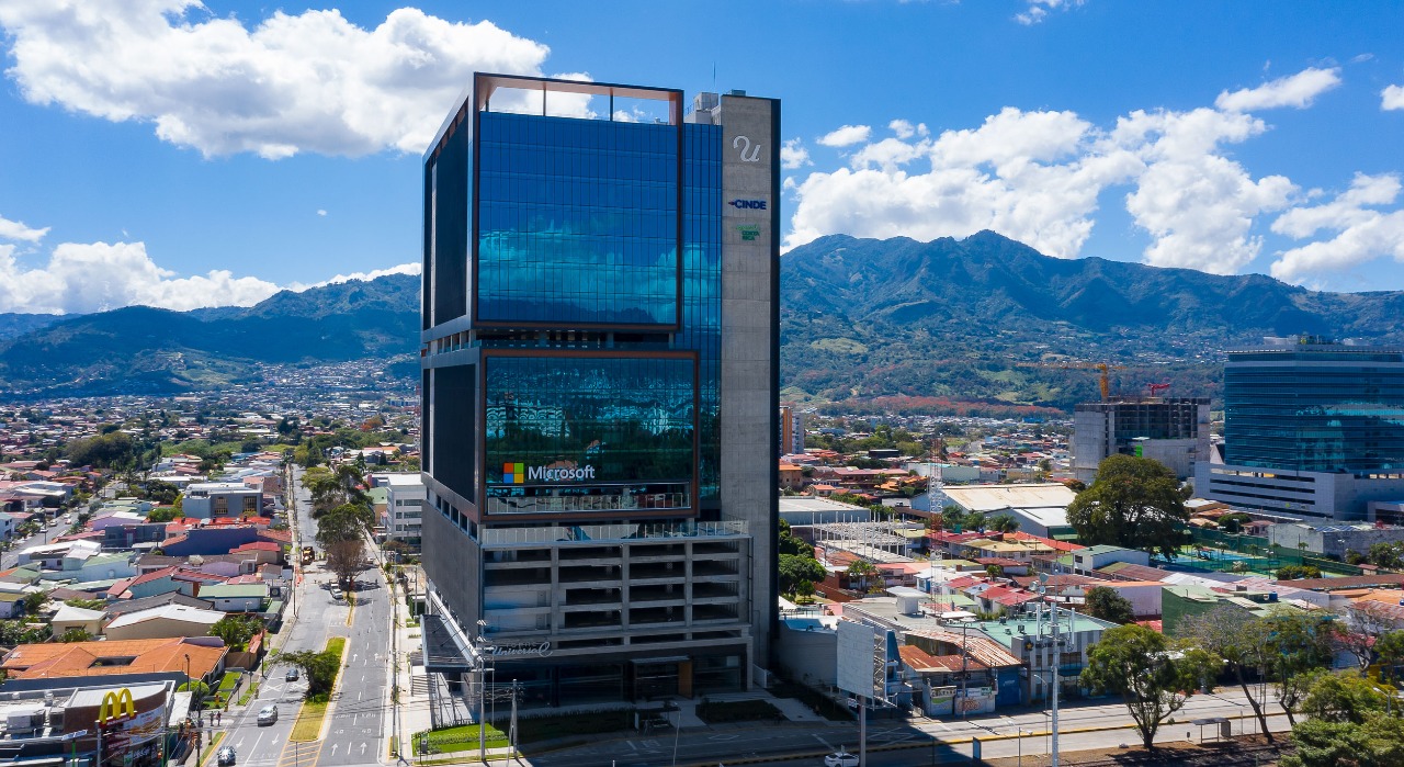 Torre Universal, un proyecto creado con conciencia ambiental en Costa Rica