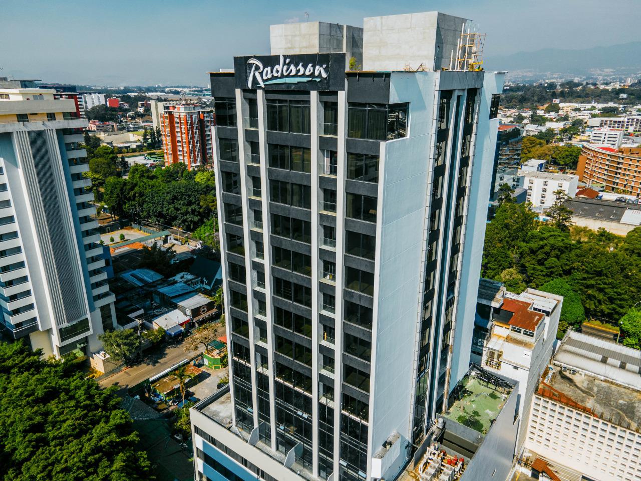 Radisson Hotel & Suites Guatemala City se renueva por completo y recibe Certificación SGS de limpieza y desinfección