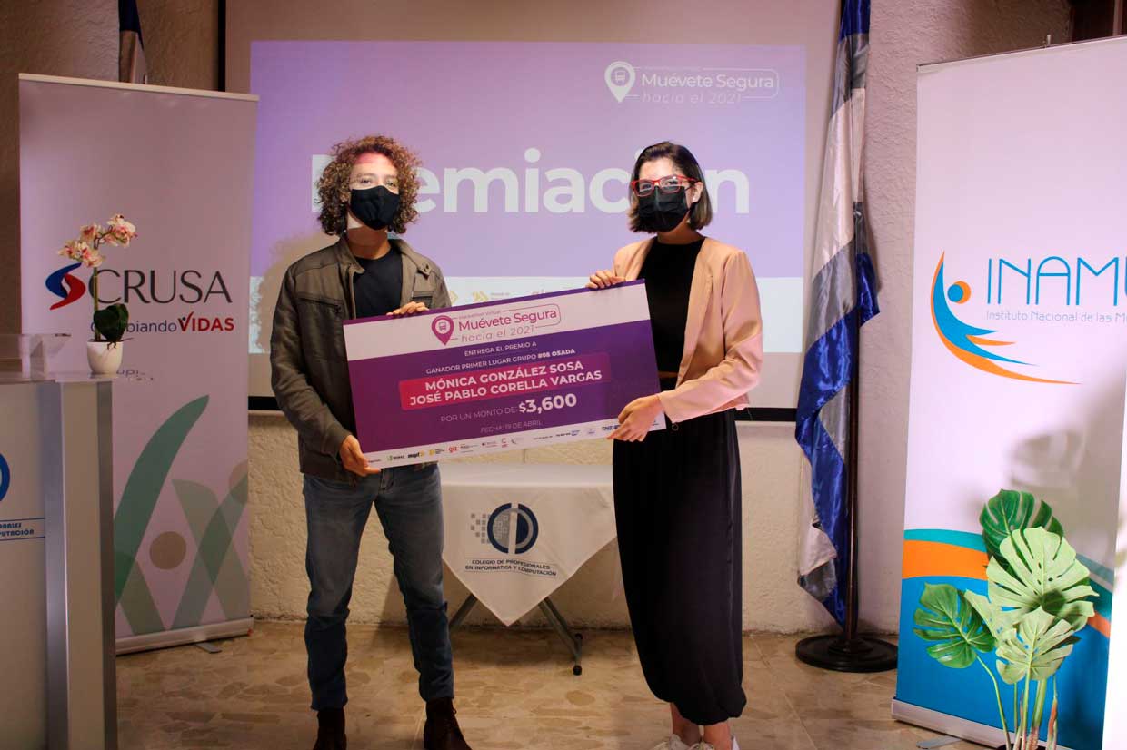 Prototipo diseñado por estudiantes costarricenses busca aumentar seguridad  de las mujeres en el transporte público