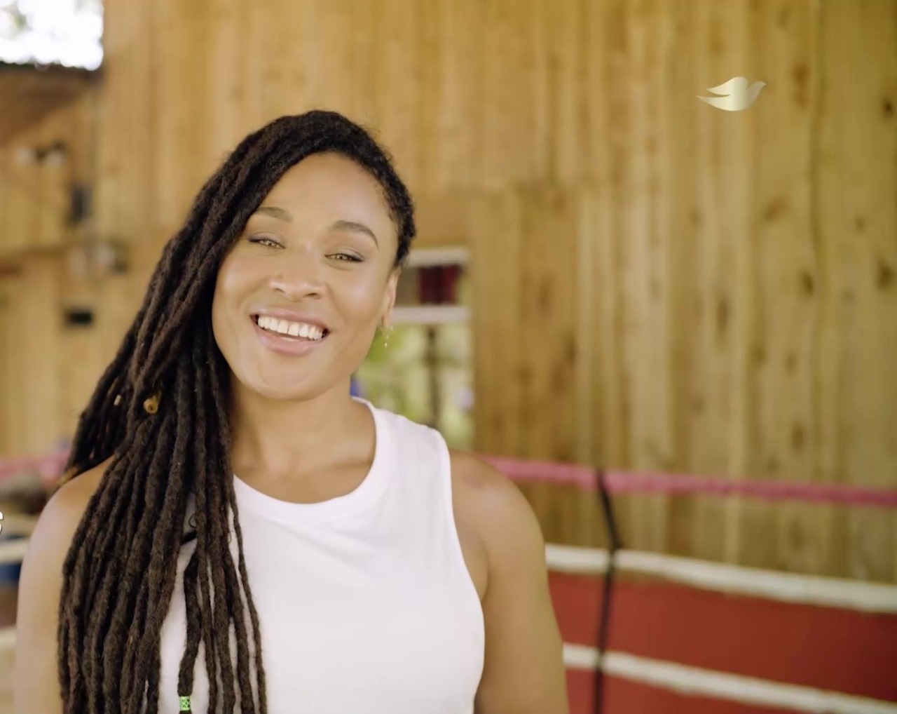 Boxeadora protagoniza campaña para derribar estereotipos que afectan a mujeres