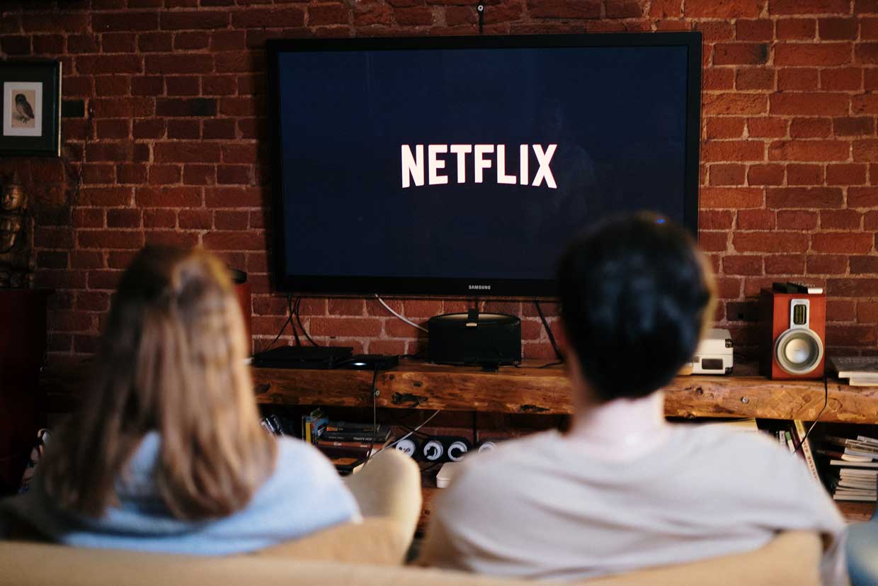 Netflix prepara versión de bajo costo y con anuncios