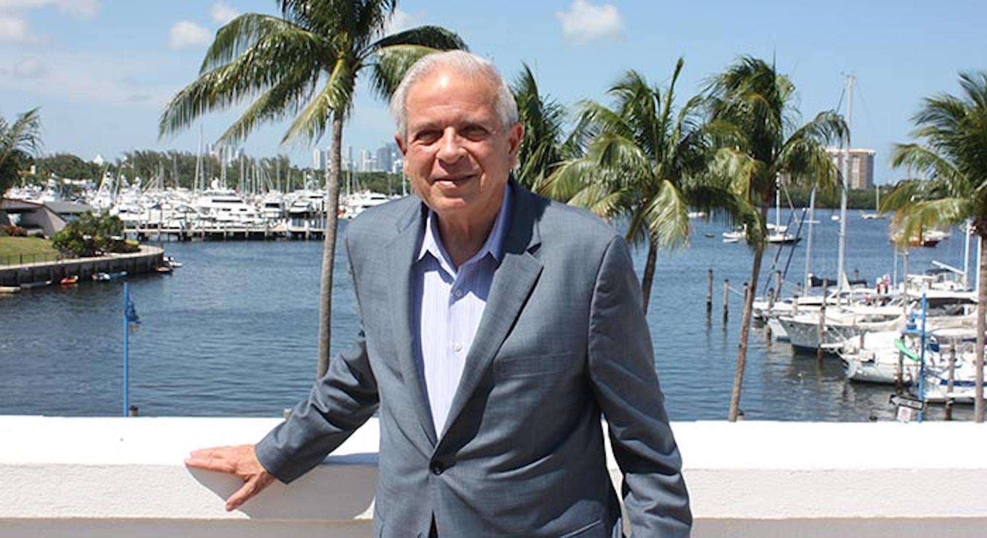 Tomás regalado, amigo de las cámaras y de la gente