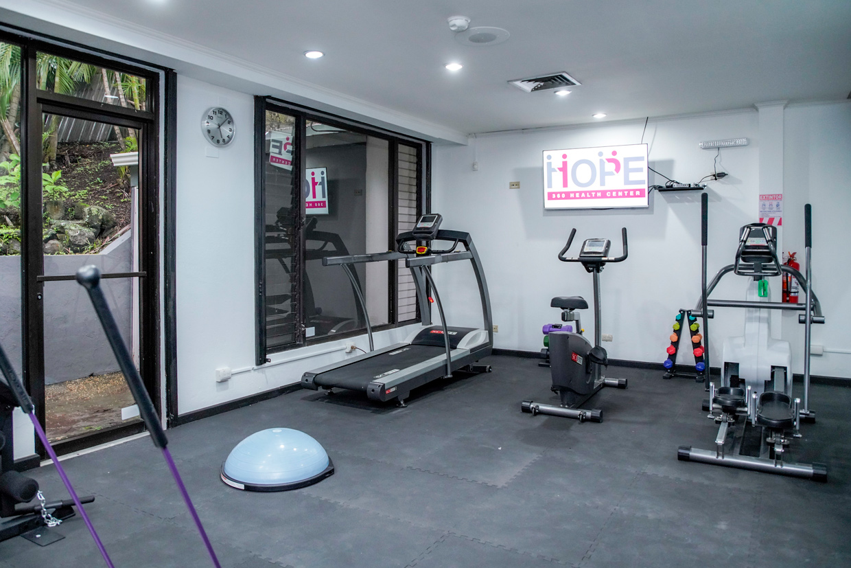 HOPE 360 Health Center ofrece un servicio médico integral para quienes desean un cambio de estilo de vida