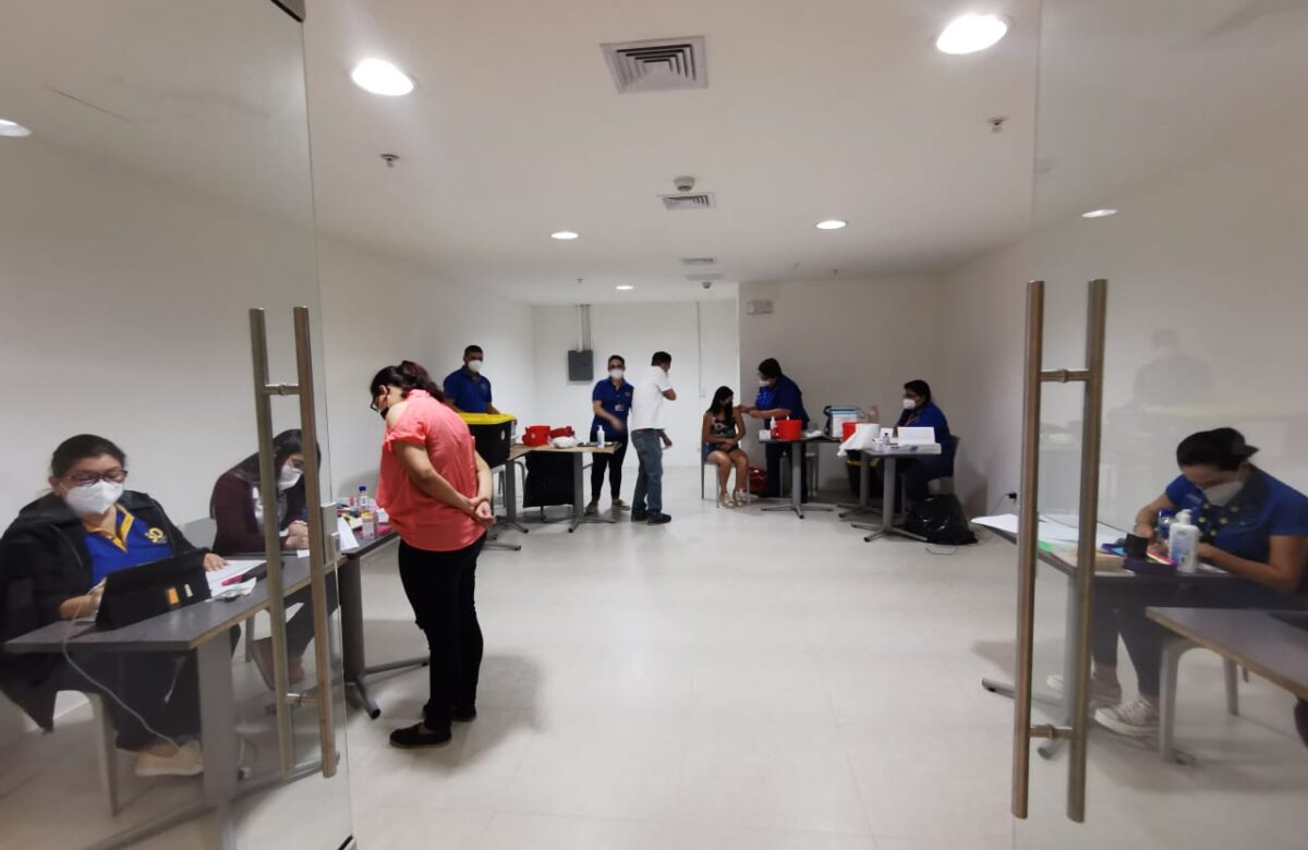 City Mall se convierte en el Centro Comercial en aplicar más vacunas hasta el momento con más de 20.000 dosis