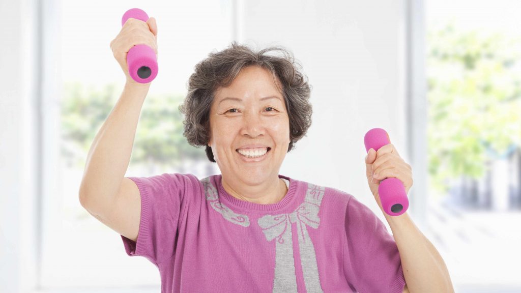 Hay que ofrecer pruebas genéticas a mujeres mayores de 65 años con cáncer de mama, según estudio de Mayo Clinic