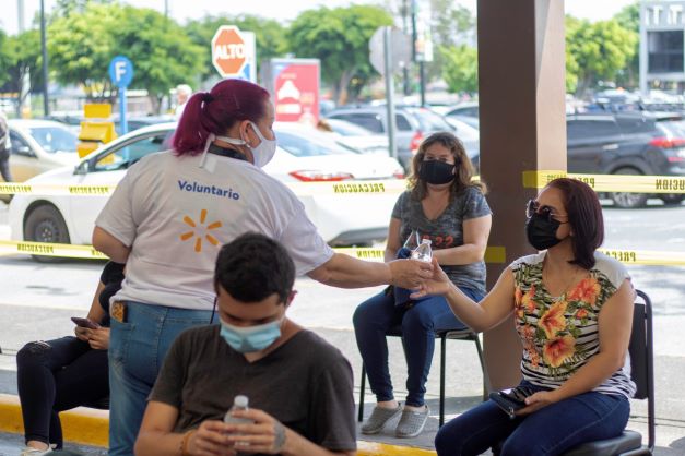Más de 7.500 vacunas contra el COVID-19 serán aplicadas en Walmart Costa Rica durante un mes