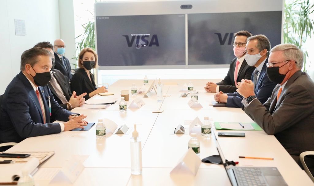 Presidente de Panamá se reúne en Nueva York  con el CEO y Presidente de la Junta Directiva de Visa