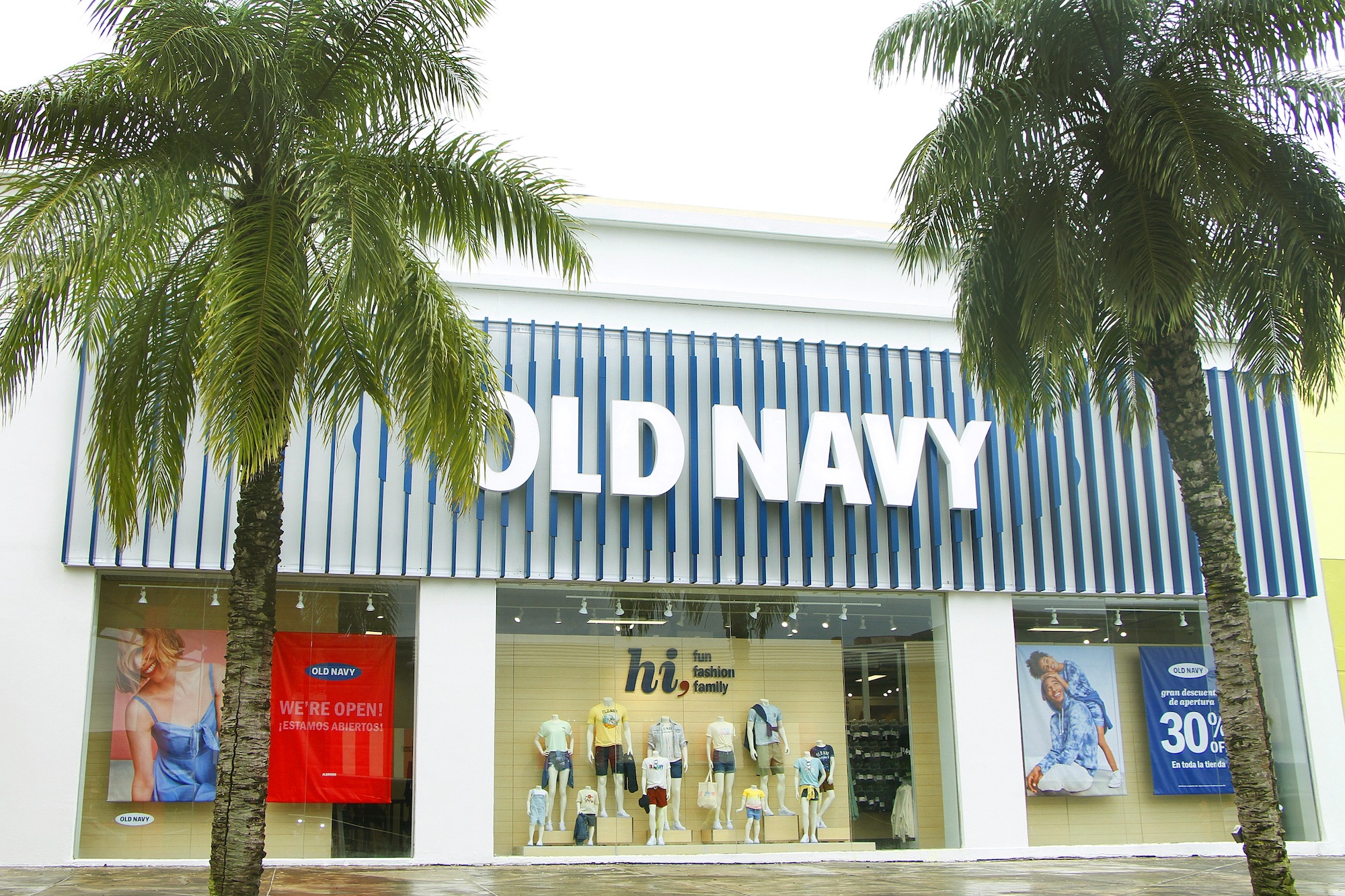 AR Holdings expande operaciones con la apertura de Old Navy en Panamá