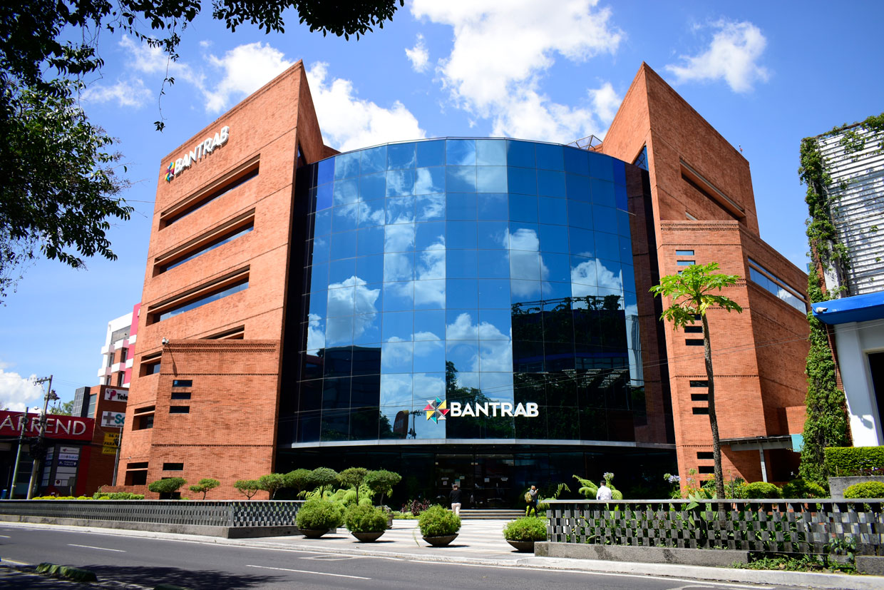 Moody’s vuelve a mejorar calificaciones de Bantrab