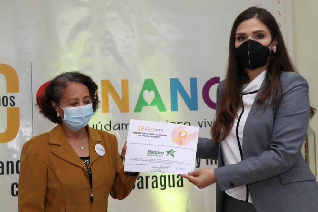 CONANCA recibe donativo de Banpro