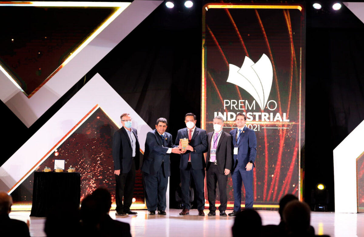 Fábrica Nestlé Antigua Guatemala obtiene reconocimiento en “Premio Industrial 2021” por su compromiso con el medio ambiente
