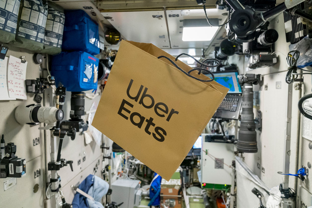 Uber Eats se convierte en la primera app en realizar una entrega de comida en el espacio
