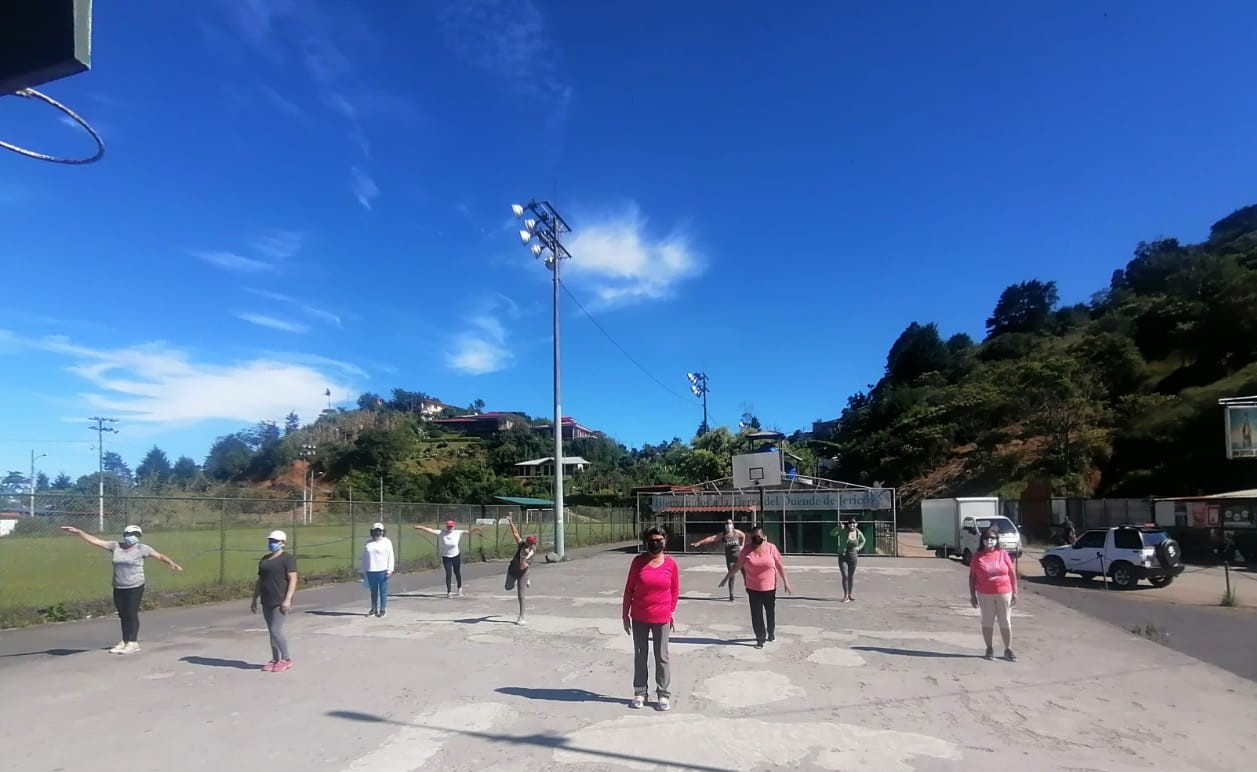 Hacer deporte al aire libre potencia el sistema inmunológico y la salud mental
