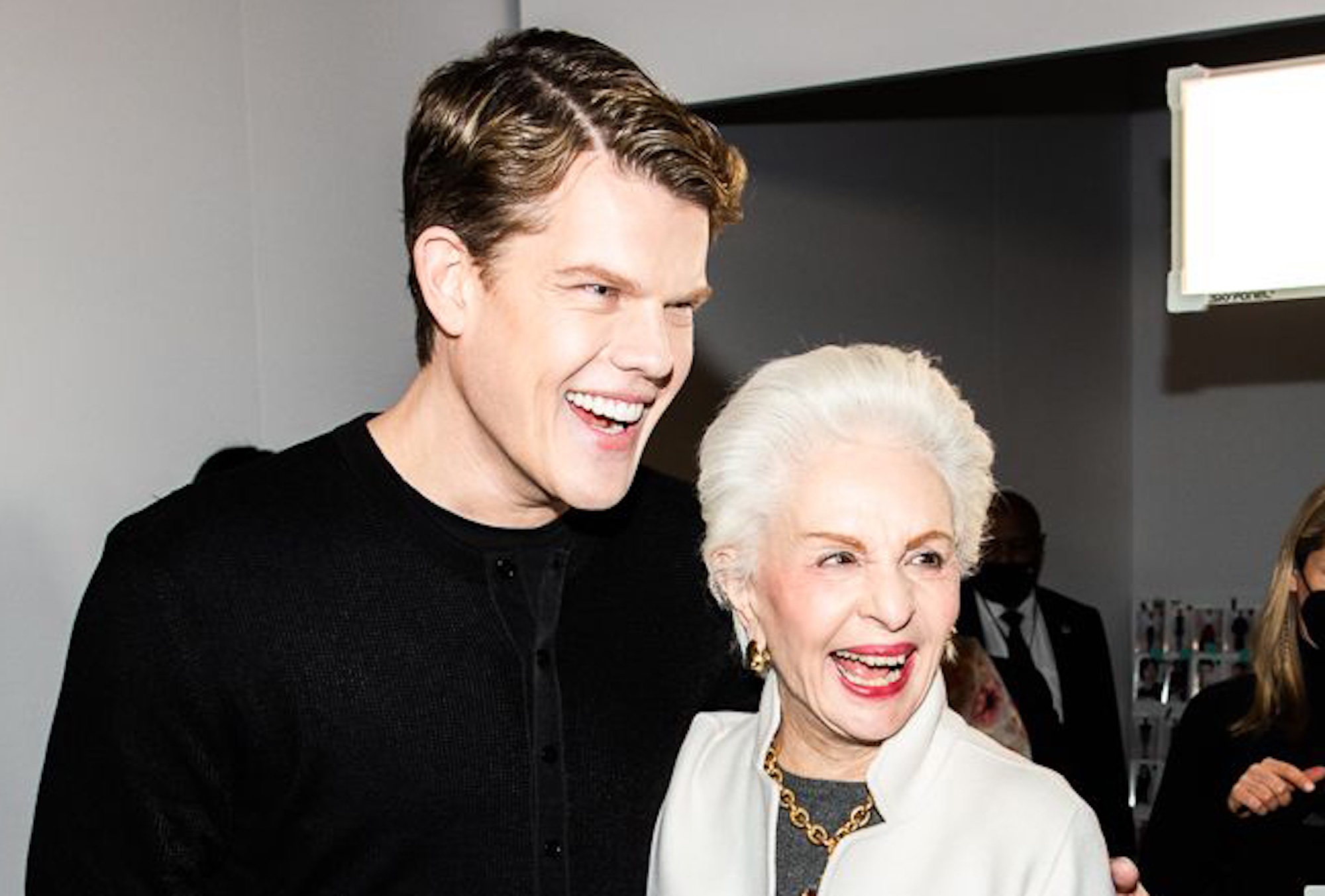 Desfile de carteras por el aniversario 40 de Carolina Herrera