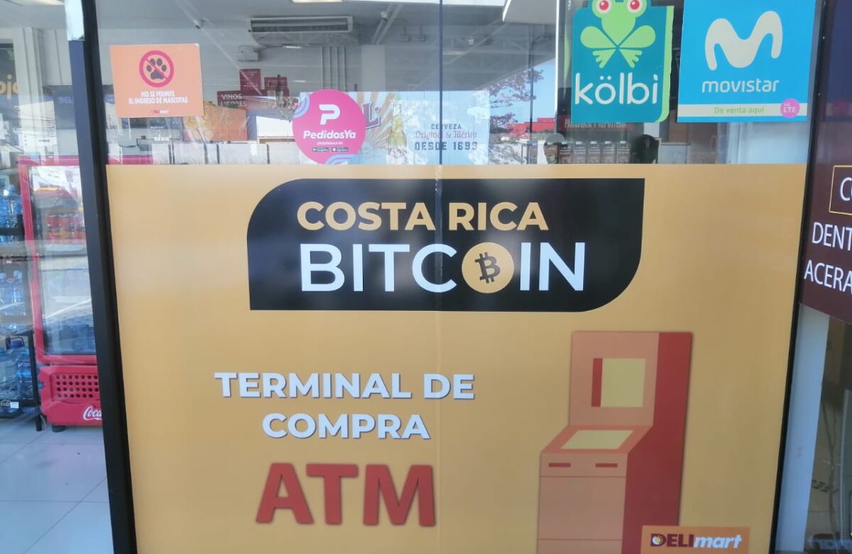 Cadena de minisúper en Costa Rica irrumpe en mercado de criptomonedas con terminal de compra de Bitcoin