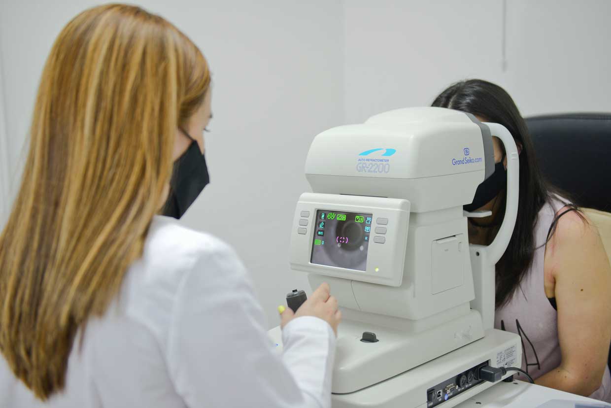 ¿Cómo cuidar la salud visual de los jóvenes en el regreso a clases?