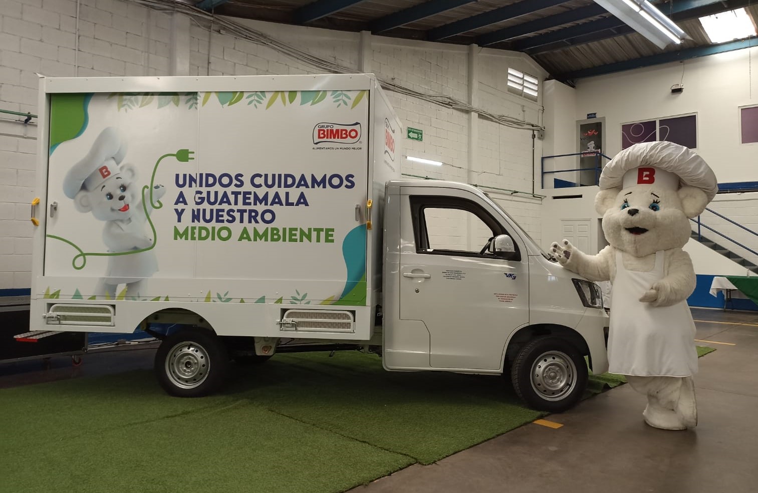 Bimbo Guatemala avanza hacia la electromovilidad  incorporando a su flotilla vehículos de reparto eléctricos