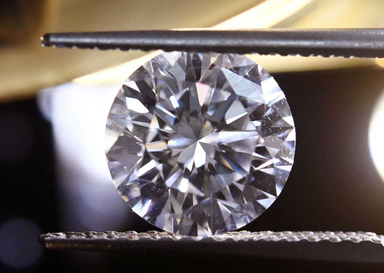 ¿Naturales o de laboratorio? Los diamantes, bajo examen