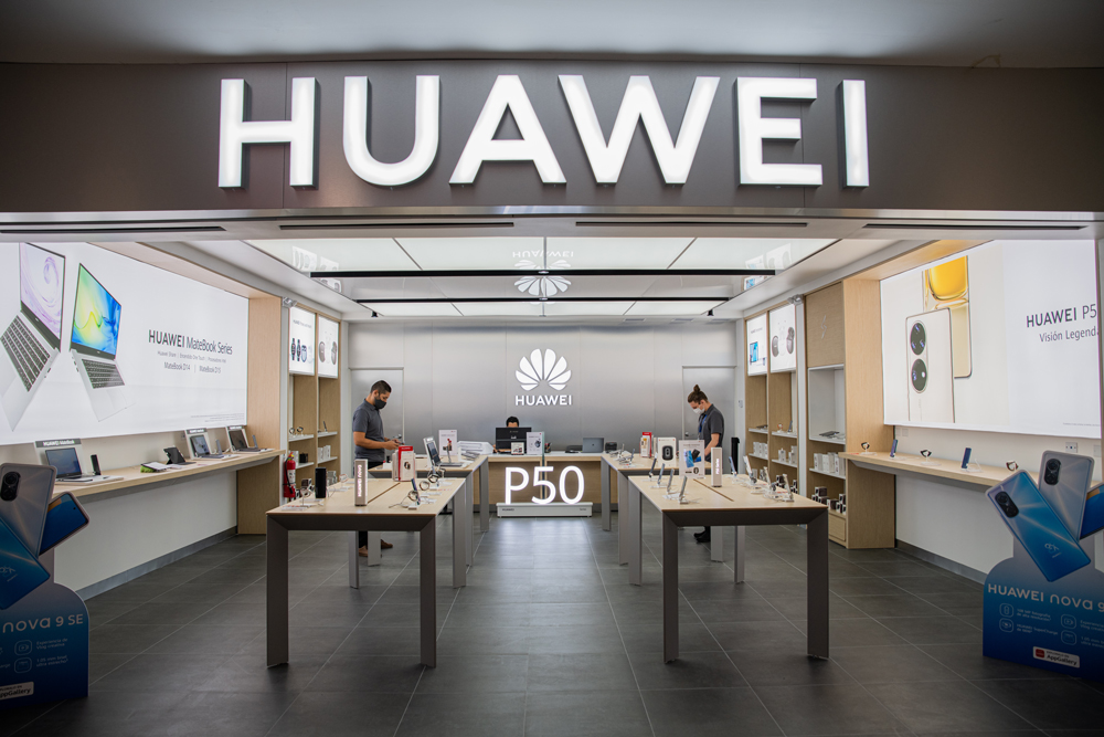 Huawei inaugura su segunda tienda de experiencia en Costa Rica