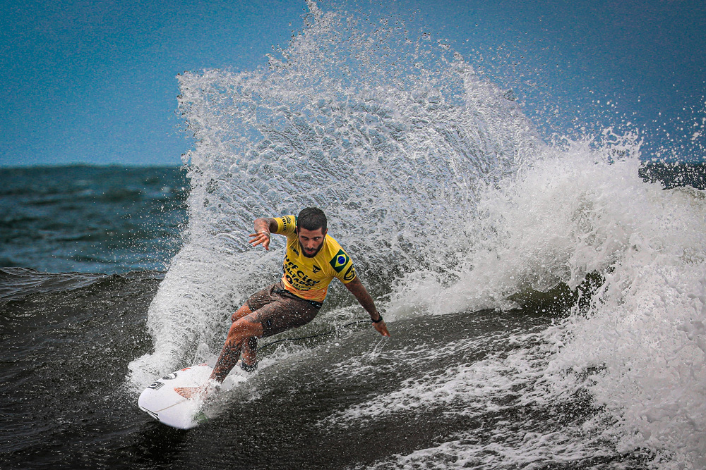 La élite del surf destaca a El Salvador como un buen destino para visitar y calidad de olas mundiales